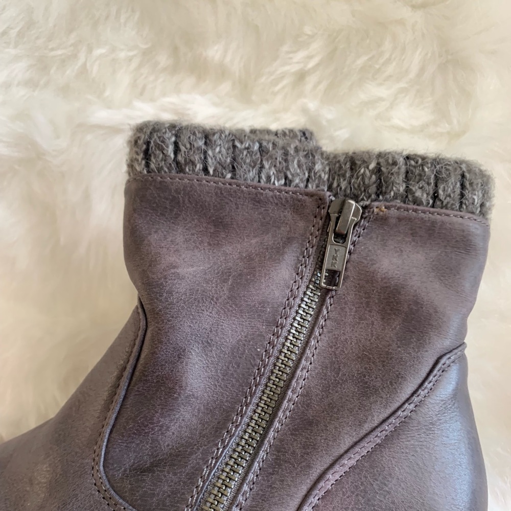 Sweater Cuff Booties - Picture 5 of 6